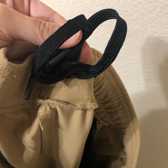 Public Rec Mens All Day Every Day Pant in Tan Beige - Size 40/30 - Picture 6 of 9